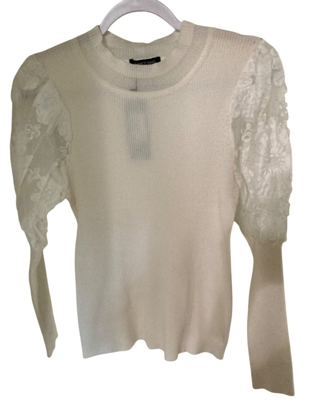 Nancy Yang Women's XL White Crew Sweater with Lace Puff Sleeves NWT